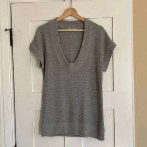 La Made grey sweater vest size large